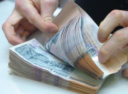 100 ezer forintot ad a Kormány minden gyerekre – a te gyermekednek is jár ….. OSSZÁTOK MEG