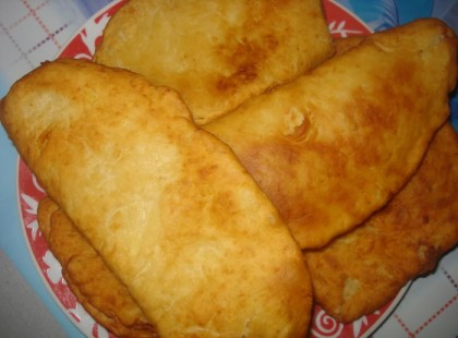 Sajttal és sonkával töltött lángos – fenséges! Képtelenség eleget készíteni belőle!!