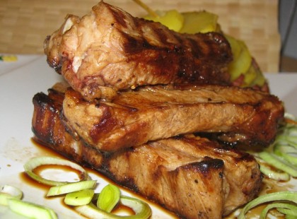 Fokhagymás sertésoldalas – mindenki odavan érte, annyira finom!!