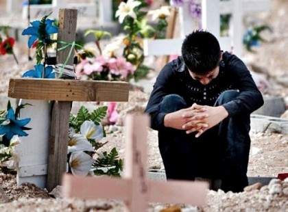 ÉDESAPÁM HIÁNYZOL NAGYON – EGY KÖNNYEKIG MEGHATÓ DAL AZ APUKÁK EMLÉKÉRE… :( ✝ Ha neked is hiányzik ,írd le kommentbe az apukád nevét és egy szívecskét <3