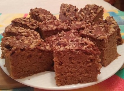 Kevert almás, diós pillanatok alatt összedobható, elronthatatlan és nagyon finom süti. Fotókkal lépésről lépésre