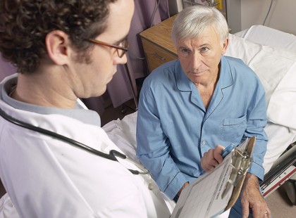 Vedd komolyan a jeleket! Ezek a tünetek 1 hónappal előtte jelezik az infarktust - Ha felismered a tüneteket, és időben orvoshoz fordulsz, megmentheted az életedet.