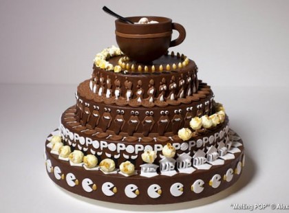 Egyszerű tortának tűnik, de amikor elkezdik forgatni, nagyon érdekes dolog lesz belőle