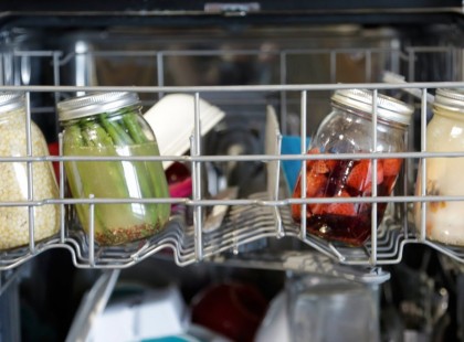 Újabb őrület a konyhában, minden okos háziasszony így főzi az ebédet!