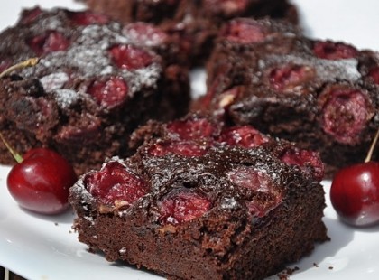 Cseresznyés kávés finomság, tej és tojás nélkül! Engedd át magad az édes élvezetnek!