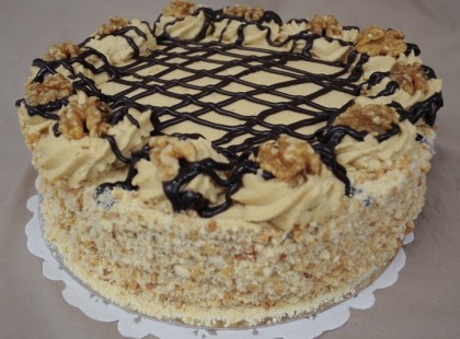 Extra diótorta – olcsó, finom és még mutatós is!