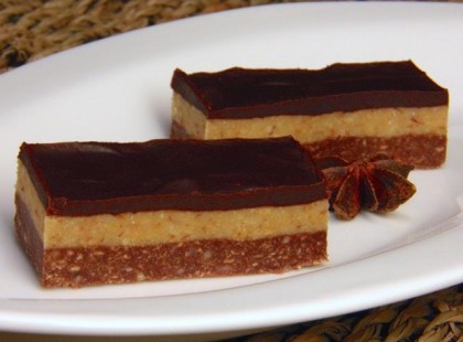 Káprázatos csokis diós szelet sütés nélkül! Ebből a sütiből a dupla adag is kevés, annyira finom!