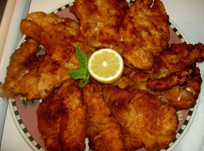 Krémsajtos fokhagymás rántott csirke – fejedelmi étel villámgyorsan!