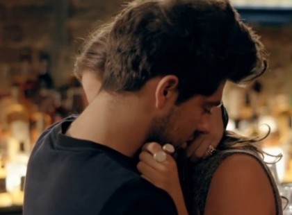 8 év kapcsolat után arra várt a lány, hogy megkérjék a kezét. Azonban egészen váratlan dolog történt!