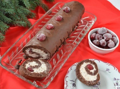 Gesztenyés-meggyes tekercs