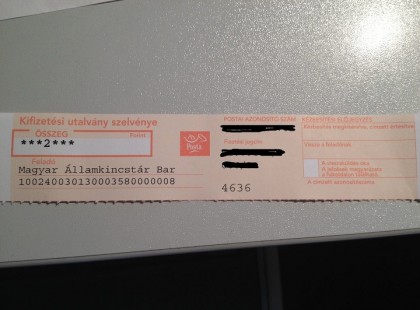 Gyerekek a nap vicce! Apu kapott pénzt az Államkincstáról, illetve mégsem... én vettem át. Én: - És erre most mennyit fogsz nekem adni? Postás: - Hát semmit, mert lefele kerekítjük.