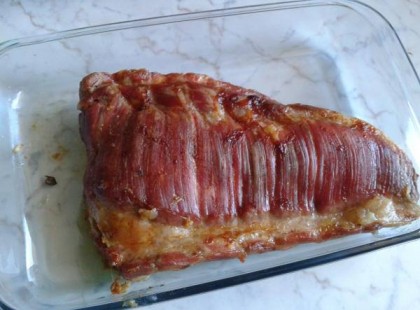 GOMBÁVAL TÖLTÖTT DAGADÓ