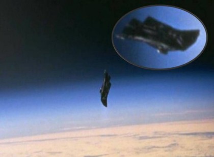 Több ezer éves műhold kering a Föld körül!