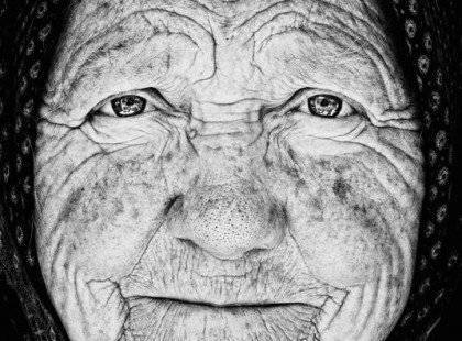 Én még éltem ott, hol munka volt és becsület,