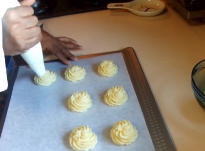 Mindenki erről a krumplis receptről beszél az interneten. Próbád ki te is a világháló sztárját!