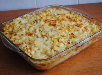 Gyors sajtos sonkás tejfölös tészta – Ez nálunk is bevethető, finom, gyors ebéd!