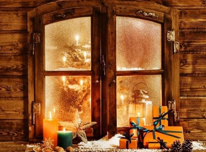 Állj meg hát végre és vedd észre, amit semminek érzel, több talán, mint a legszebb ajándék, vagy csillogó dísz a fán