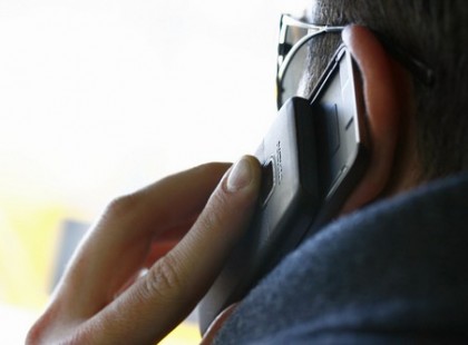 Ma reggel 7.30-kor Ismeretlen hívószámról felhívott egy férfi,aki közölte,hogy a Szerencsejáték Zrt nevében keres.Egy sorsoláson vettek részt a telefonszámok,ahol több tárgyi nyeremény mellett pénznyeremények is voltak és én a pénznyeremény egyikét nyertem meg 115000 Ft összegben