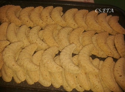 Diós vagy kókuszos kiflik Eta módra:-)