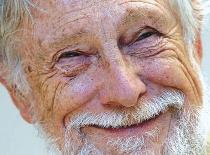 Felirat a sürgősségi bejáratánál: