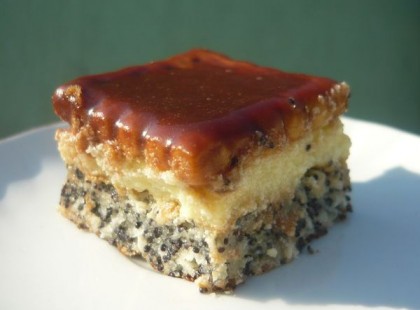 Mákos-vaníliás-kekszes kocka