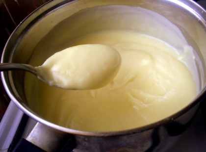 Háromféle vaníliakrém – minden süteményt fantasztikussá tehetsz velük!