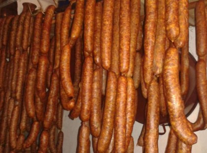 A jó kolbász készítésének titka! - KOLBÁSZ KÉSZÍTÉS HÁZILAG (RECEPT)! MERT A FALUSI A LEGJOBB!