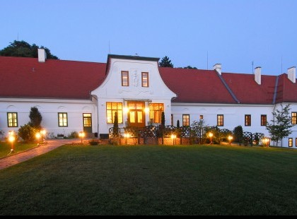 Ezt a kastélyt újította fel és él ma benne Mocsai Lajos kézilabdaedző