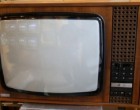 Nyomj egy lájkot, ha neked is ismerős ez a Videoton tévé. Nekünk ilyen volt az első színes tévénk. Az mekkora ünnep volt azon túl, hogy egyáltalán tévéje volt az embernek, hogy egyszercsak a fekete - fehér után életre keltek a szereplők színekben is.