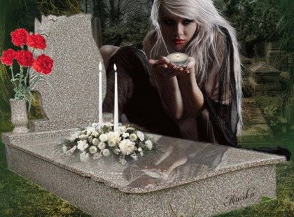 Fejem keblére hajtanám, ha élne még az Édesanyám.