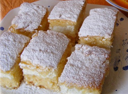 Könnyű citromos túrós szelet. 1 óra múlva már eheted!