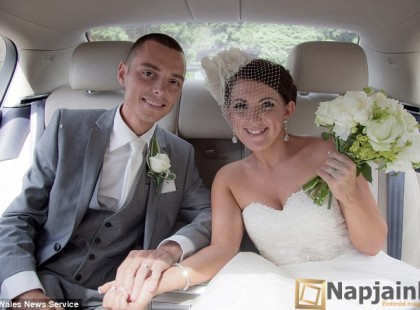 A legjobban beállított esküvői képeknek tűnnek …A háttérben van a kegyetlen igazság.