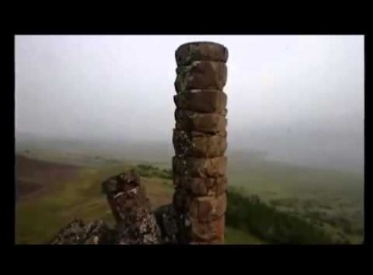 Gigantikus megalitokat találtak Oroszországban, melyektől fejére állhat a történelem