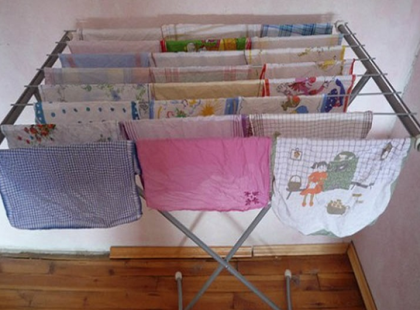 Akár halálos mellékhatása is lehet, ha a szobában szárítjuk a kimosott ruhákat