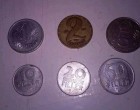 Amikor még többet ért a forint és hiába szűnt meg a fillér, mert az életérzés most is megmaradt... hisz fillérekért dolgozunk. Én egyébként szerettem ezeket a pénzérméket. A két forintost például kimondottan szépnek találtam és az sem volt utolsó, hogy pont annyiba került egy buszjegy és az egész várost bebuszozhattam érte.
