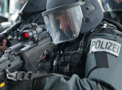 Félresöpörték Merkelt! Március közepén Németország lezárja határait!