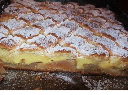 Mámorító vaníliapudingos almás szelet, őrületes jó volt, csípnéd :-)