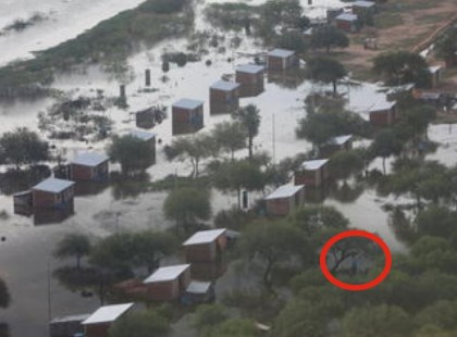 Ez a nő fotózta a katasztrófát! Aztán otthon a kép láttán nem hitt a szemének!