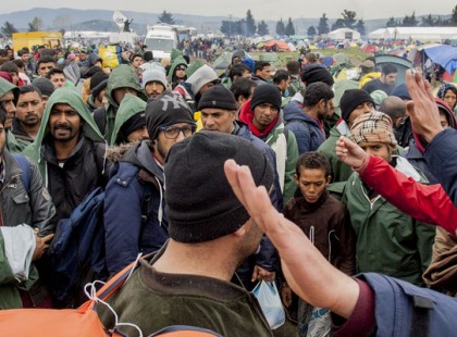 A bevándorlóknak nem itt kell meghalniuk, hanem otthon, harcban!