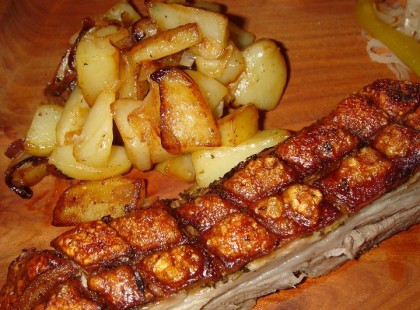 Aki szereti a sült bőrös császárhúst azt nyomjon egy lájkot! Most azonnal meg tudnám enni...