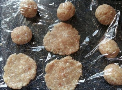 EZ A LEG­ÚJABB RÁN­TOTT HÚS ŐRÜ­LET, MÉG KLOP­FOL­NOD SEM KELL!