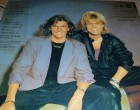 1980 - as évek mindenki által imádott együttese - abszolút favorit a Modern Talking :) Ez még zene volt. Minden megvan tőlük bakelit lemezen természetesen :) Hallgassunk is meg tőlük egy jó kis számot! :) Akkor szóljon a: You're My Heart, You're My Soul