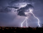 6 megyére adott ki figyelmeztetést az Országos Meteorológiai Szolgálat holnapra, azaz szerdára.A figyelmeztetés első fokú! EZEK A MEGYÉK ÉRINTETTEK >>>