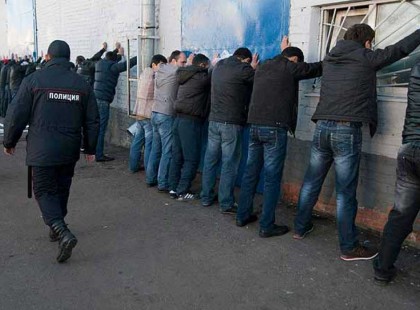 Putyin Oroszországból kitoloncolja az illegális bevándorlókat!