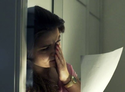 Megrázó levelet kapott anyjától a türelmetlen lány. Miután elolvasta, teljesen megváltozott!