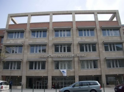 SOHA TÖBBÉ HONVÉDKÓRHÁZ!