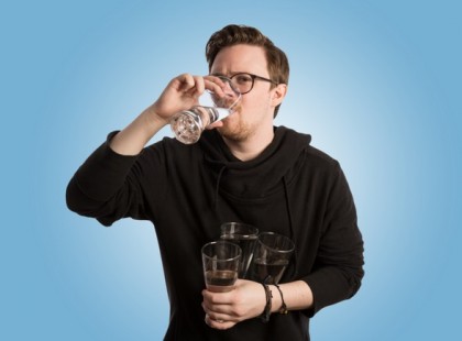 Egy hónapig naponta 3,5 liter vizet ittam meg. Íme ezt tapasztaltam!