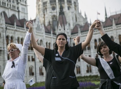 Bréking: Sándor Mária folytatja!