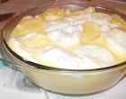Kinek ne futna össze a nyál a szájába,egy jó nagy tál madártejtől! Aranysárga tej,és a hófehér hablabdák ínycsiklandozóak! Akik nem érik be ennyivel,azok megbolondíthatják egy kis fahéjjal,vagy csokireszelékkel! Lájk ha Te is szereted a madártejet!