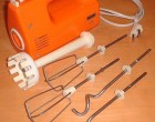 A szép narancs színű NDK - s robotgép még él az emlékeitekben? Netalán a konyaszekrényben fő helyen kincsként őrzitek és használjátok a mai napig is?